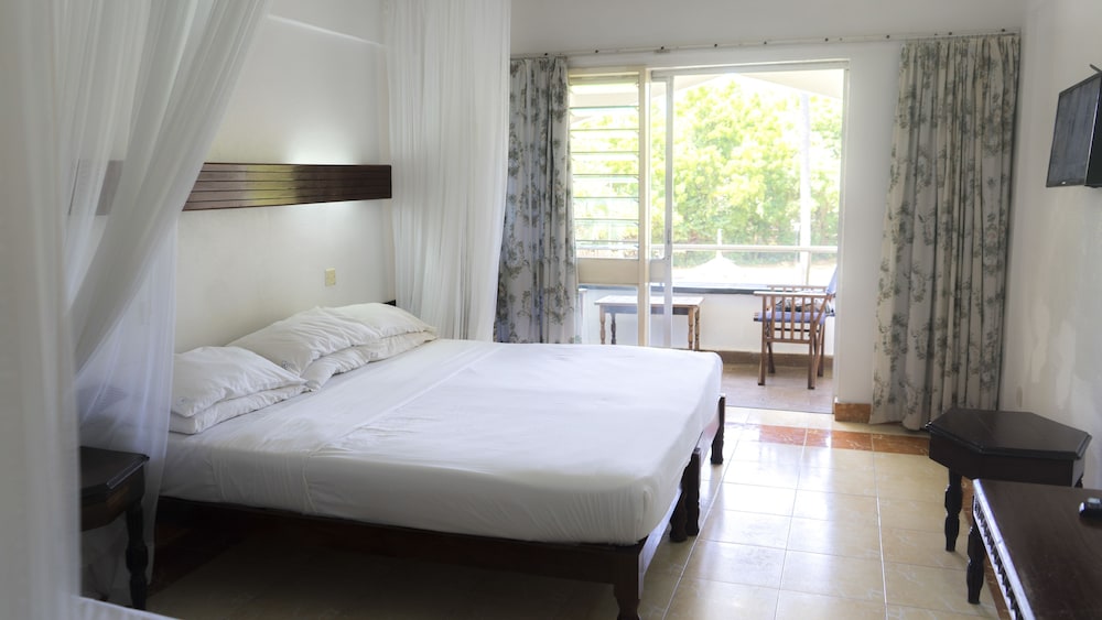Standard Double Room, Non Smoking, Garden View - Photo 1
