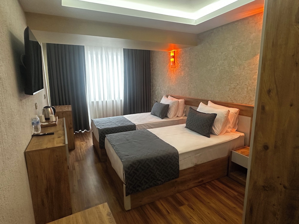 Comfort Double or Twin Room, Balcony, Garden View photo 3