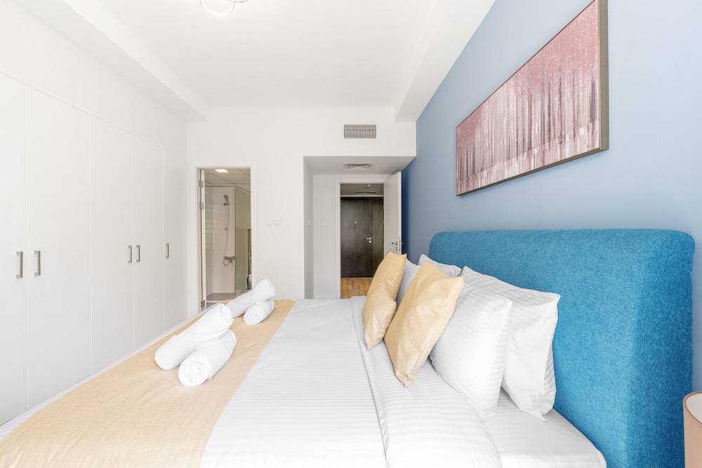 Luxury Apartment photo 3