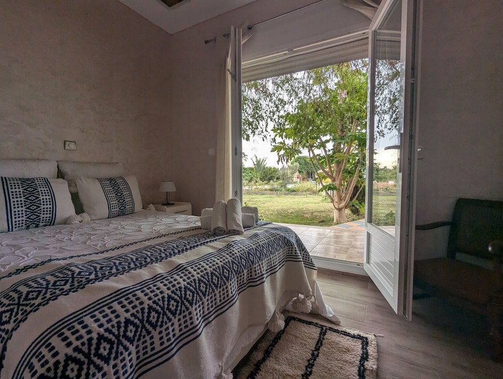 Family Bungalow, Private Bathroom, Pool View photo 1