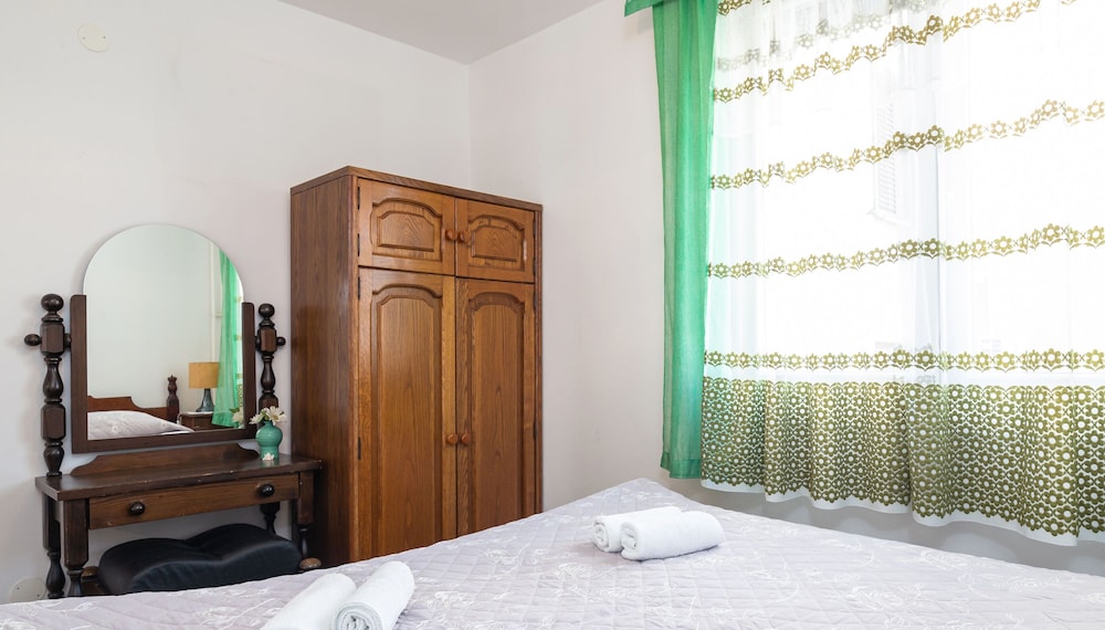 Apartment (A1)