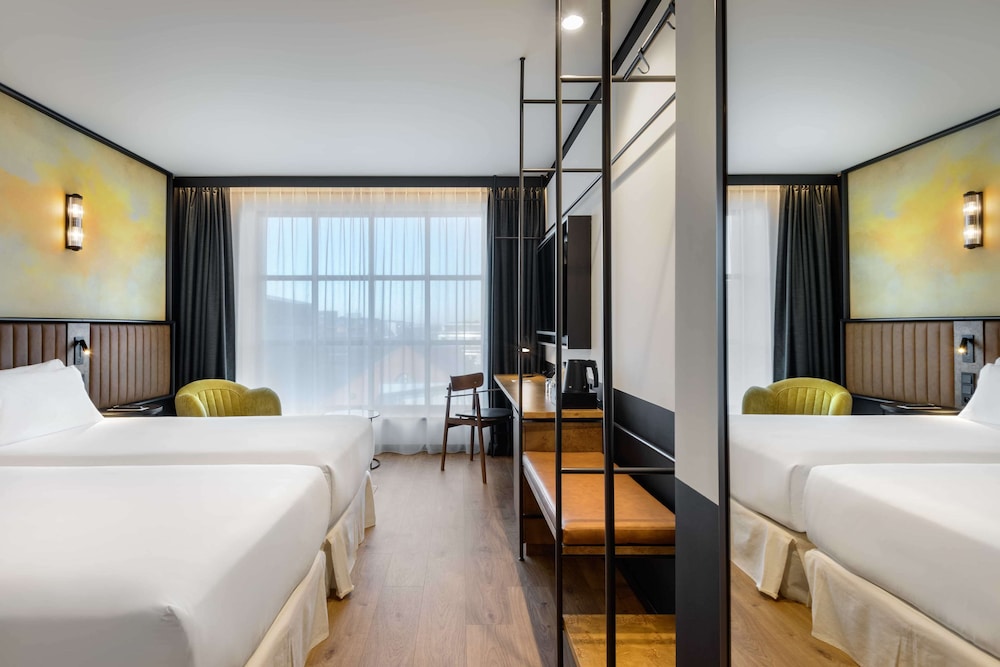 Superior Room - Photo 7