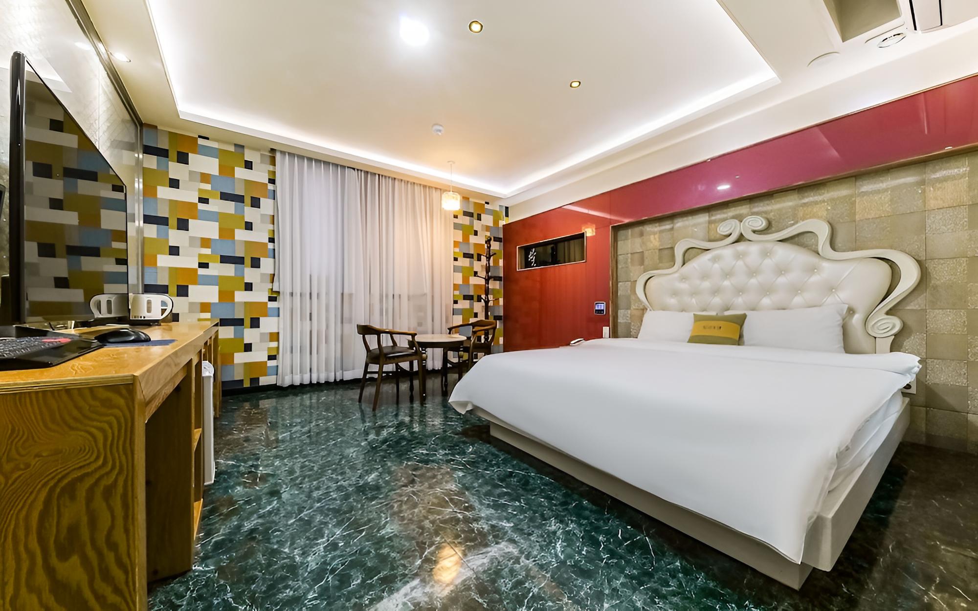 Room (Styler (free breakfast)) - Photo 1