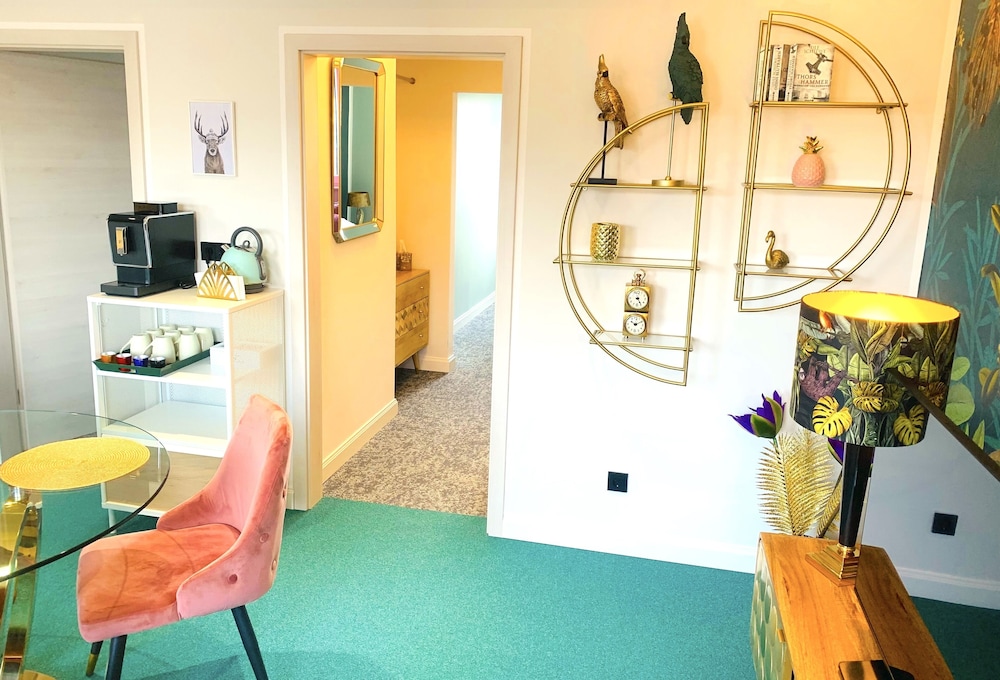 Design Condo photo 2
