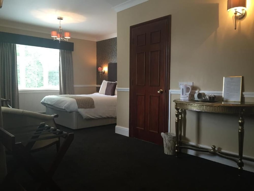 Deluxe Room, 1 King Bed, Non Smoking - Photo 2