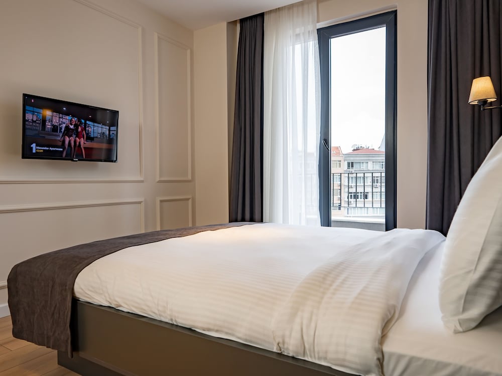 Executive Suite, 3 Bedrooms photo 2