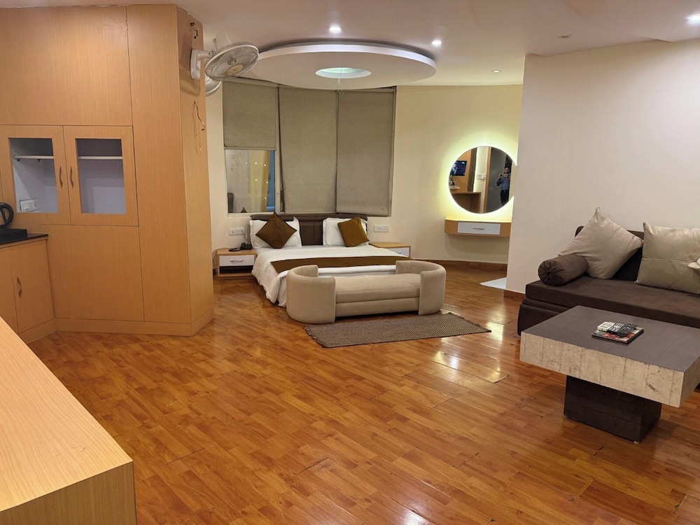 Family Room photo 1