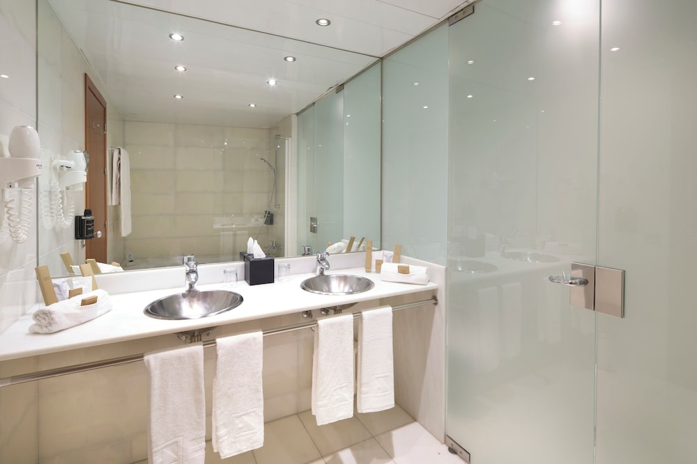 Suite - Photo 8