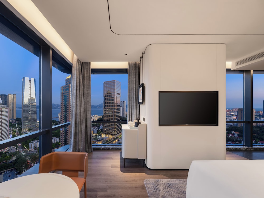 Comfort Single Room, Partial Ocean View