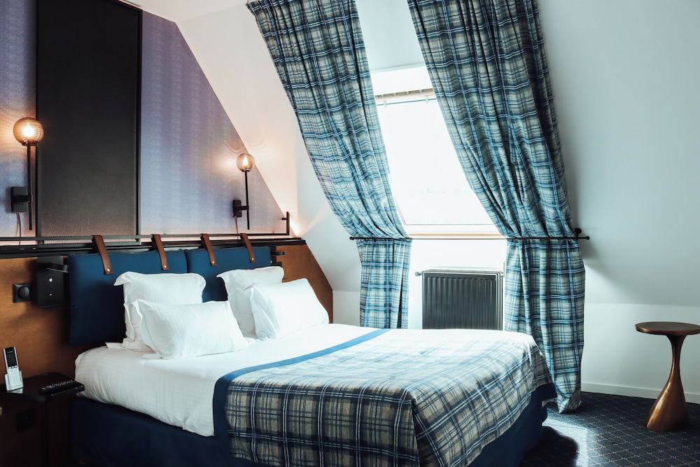 Standard Suite, 1 Double Bed (The Suite Cosy Duo) - Photo 2