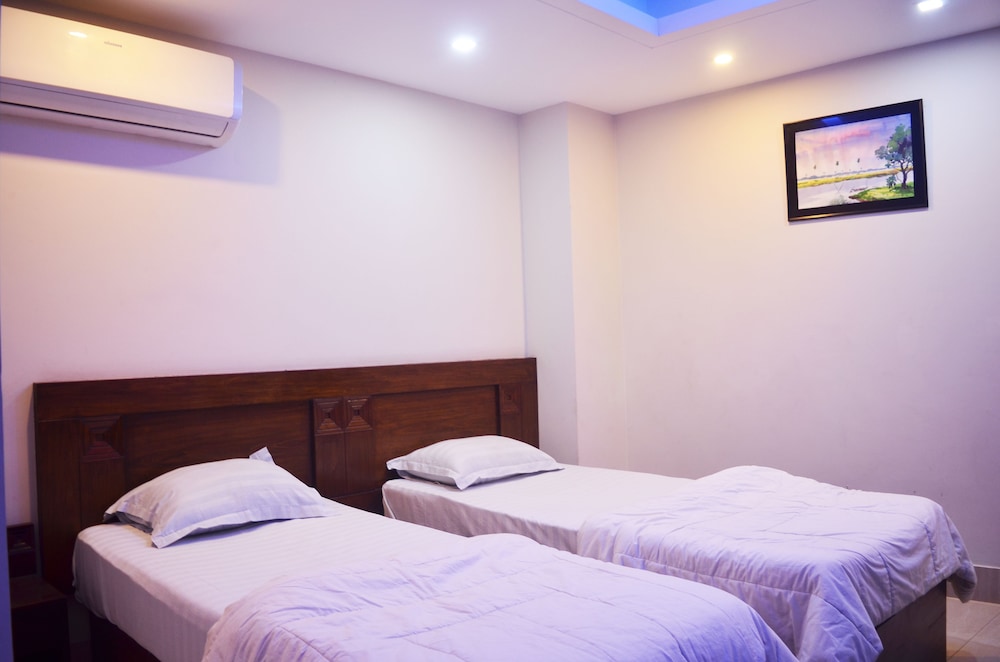 Standard Room, 1 Large Twin Bed photo 3