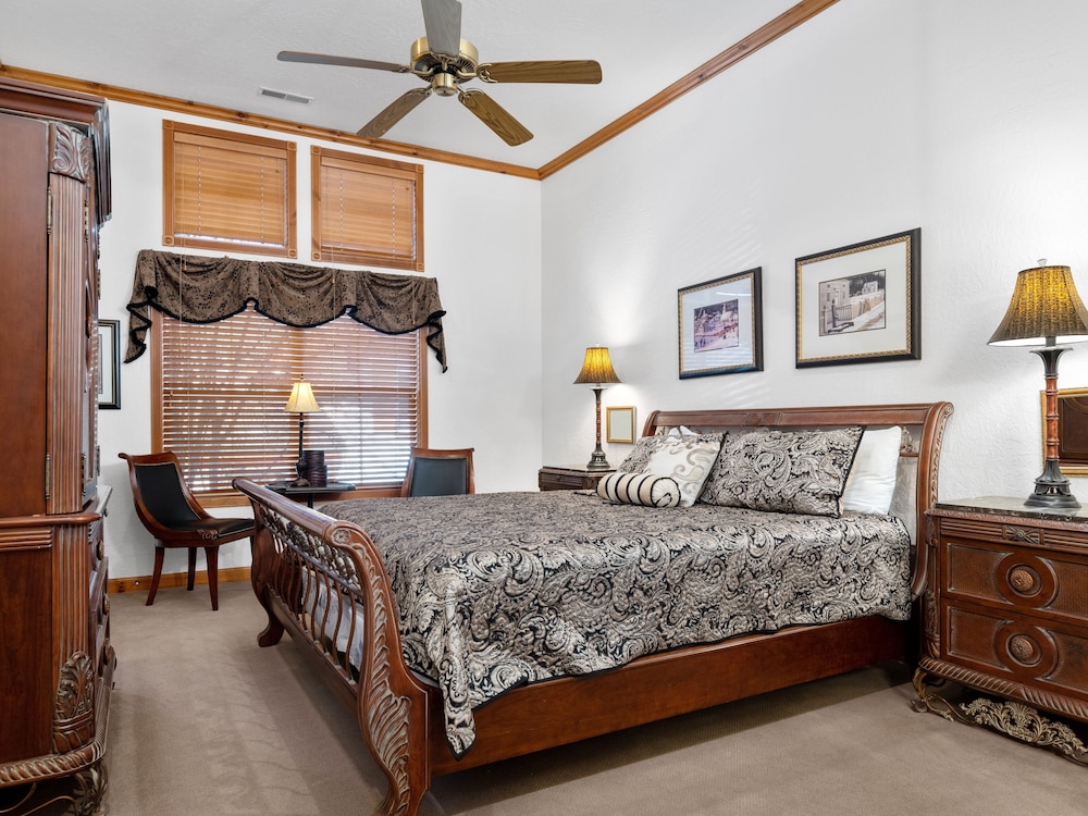 Townhome, 3 Bedrooms photo 1