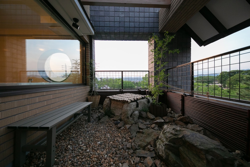 Riverte Suite thumbnail 6