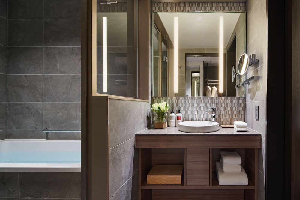 Suite, 2 Twin Beds, Club Lounge Access (Mizu) thumbnail 6