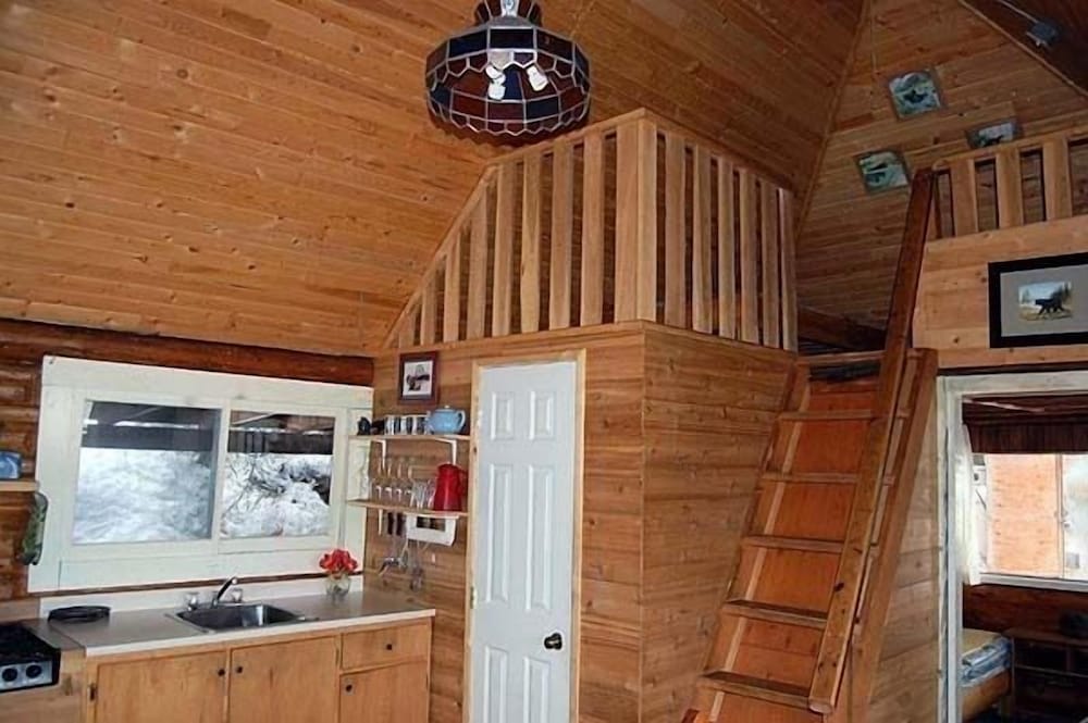 Cabin 10, 2 bedrooms