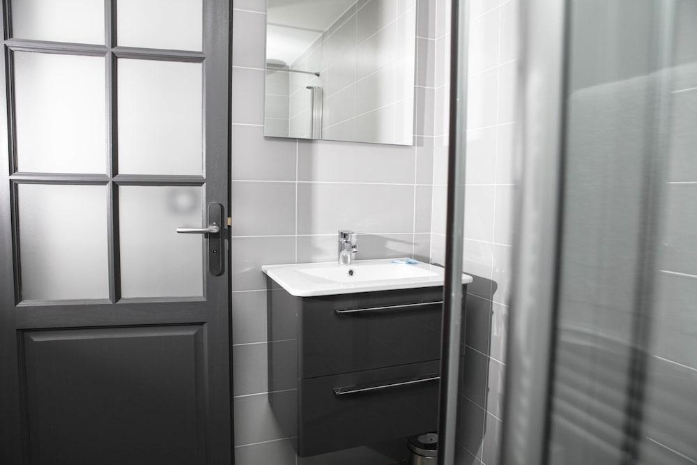 Apartment - Photo 3