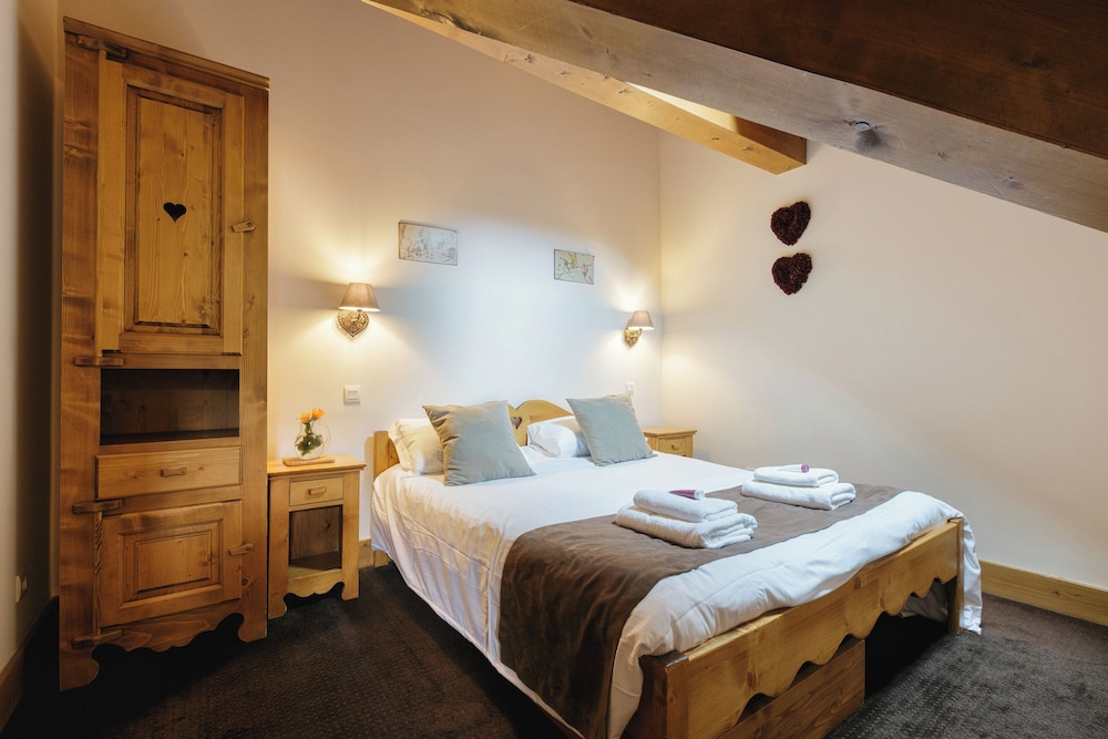 Family Apartment, Multiple Bedrooms (Vallorcine Buet 54 ski in / ski out)