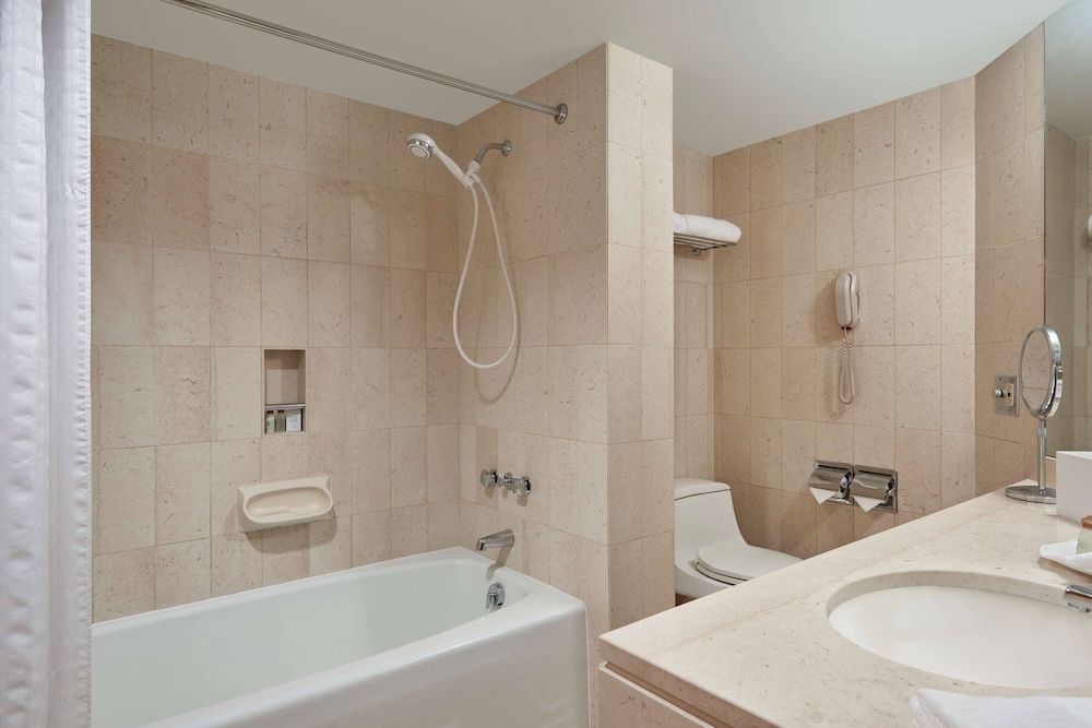 Room, 1 King Bed (High Floor)