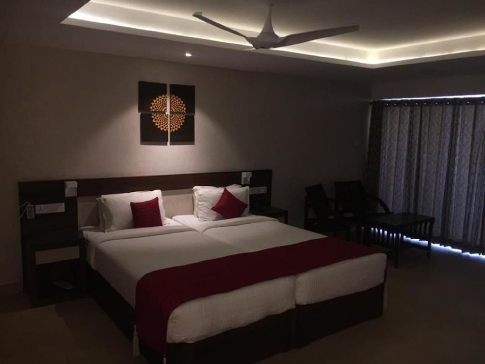 Executive Room - Photo 14