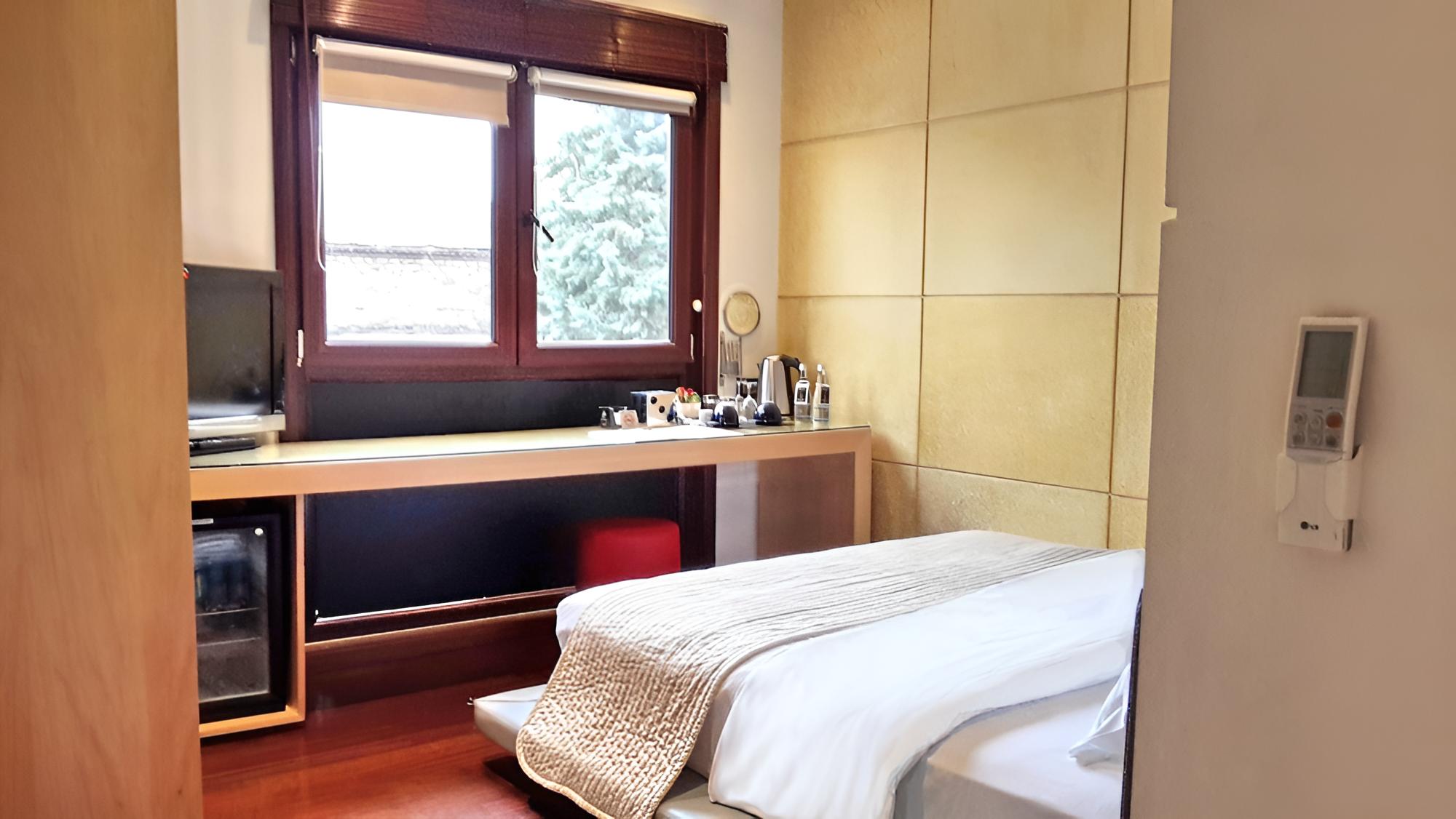 Economy Double Room photo 3