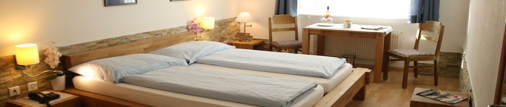Standard Double Room, 1 Bedroom, Non Smoking, Mountainside photo 2