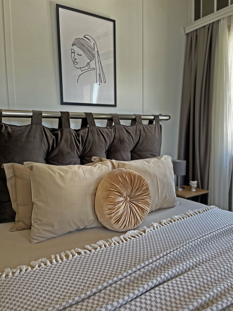 Design Suite, Sea View photo 3