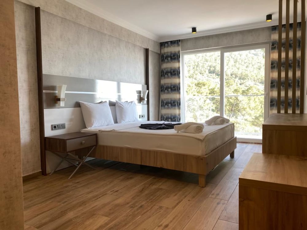 Standard Room with Sea View - Photo 1