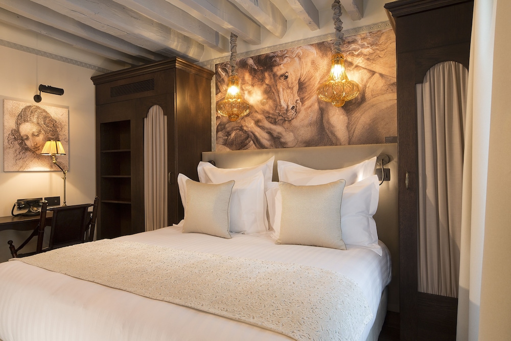 Superior Room, balcony with spa access photo 3