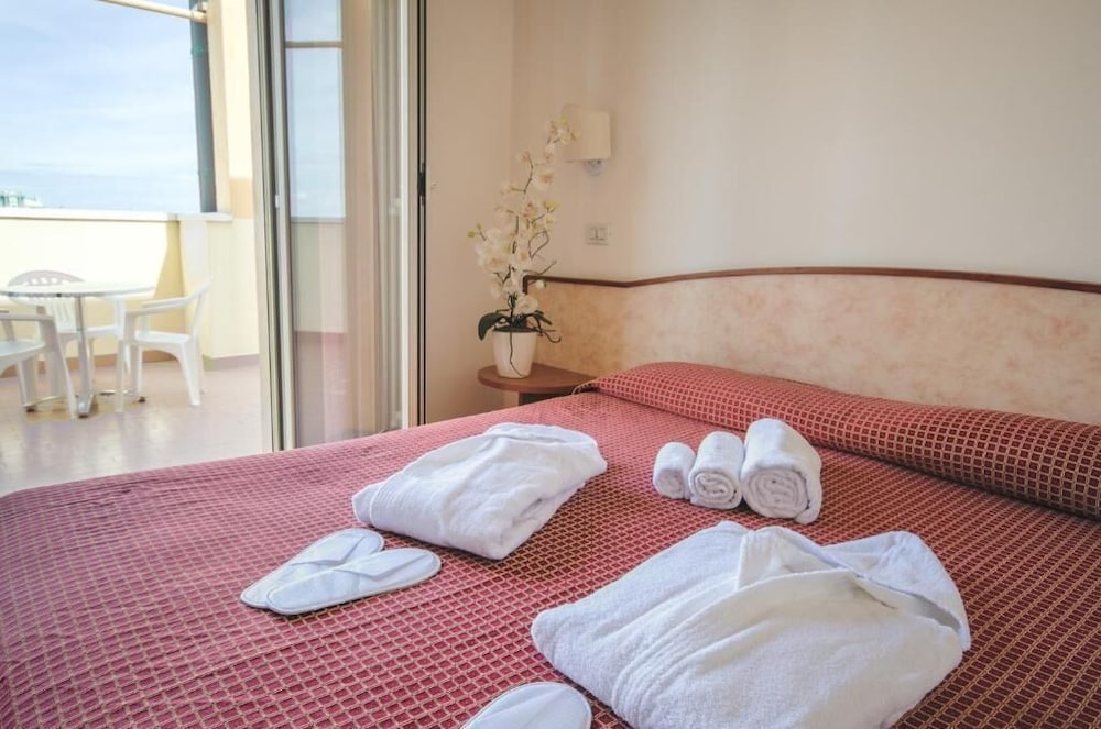 Double Or Twin Room, Sea View photo 1