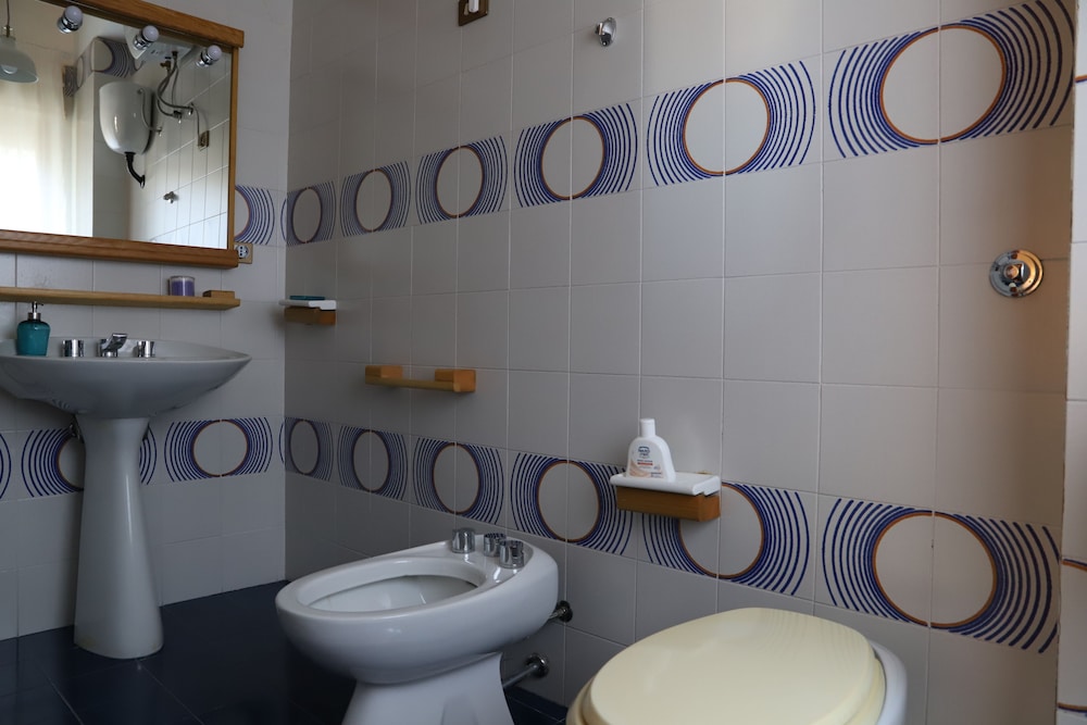 Quadruple Room, Private Bathroom (External) photo 3