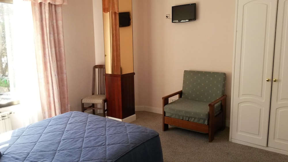 Double or Twin Room photo 2