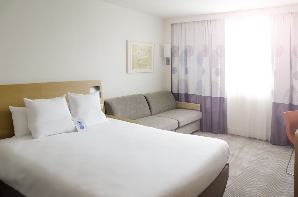 Classic Room, Multiple Beds - Photo 7