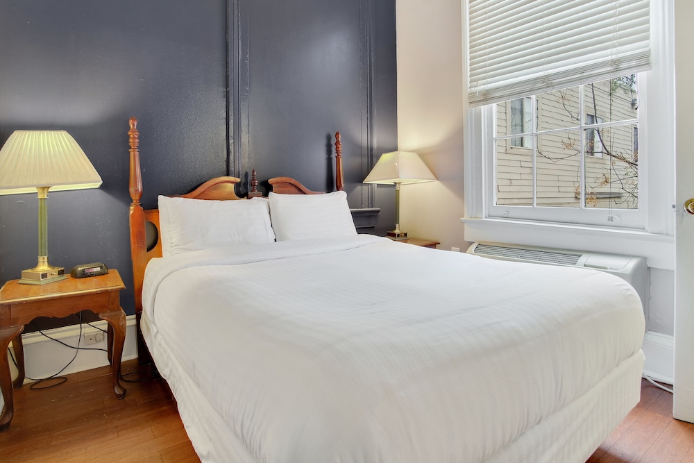 Suite, 2 Bedrooms photo 2