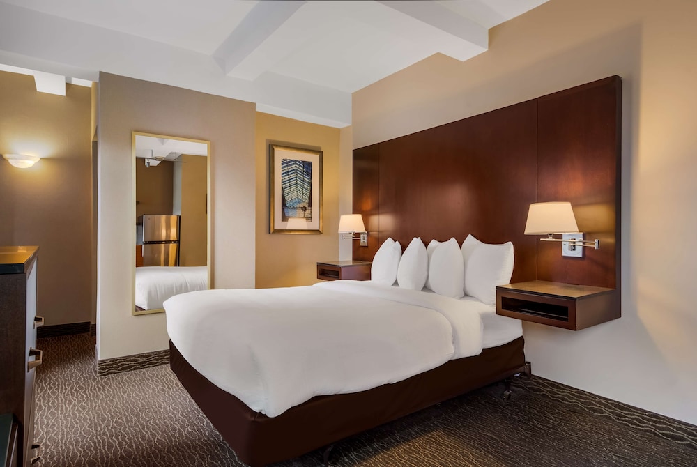 Standard Room, 1 Queen Bed, Non Smoking, Kitchenette - Photo 2