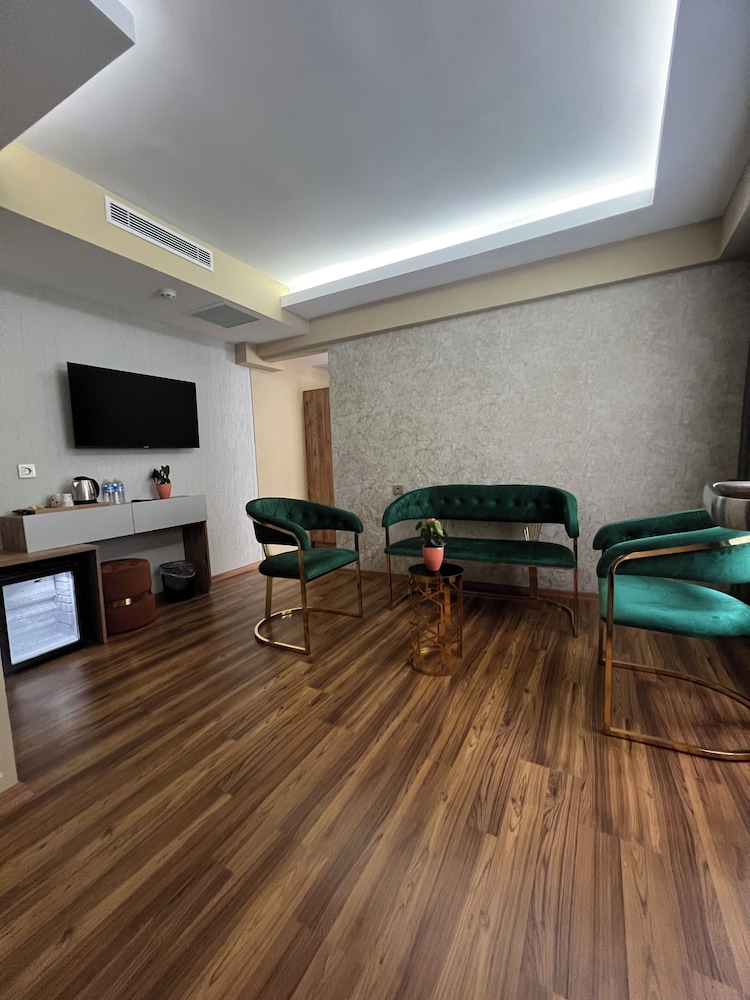 Deluxe Double Room, City View photo 1