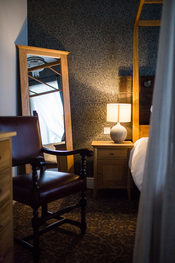 Luxury Room, 1 Queen Bed with Sofa bed photo 2
