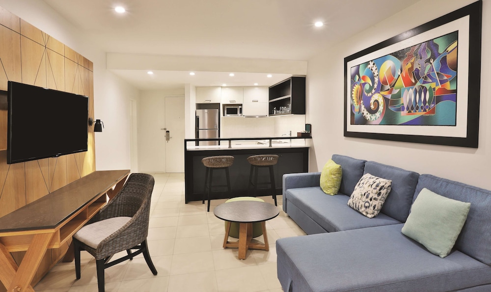Suite, 1 Bedroom, Courtyard Area (Garden) photo 6