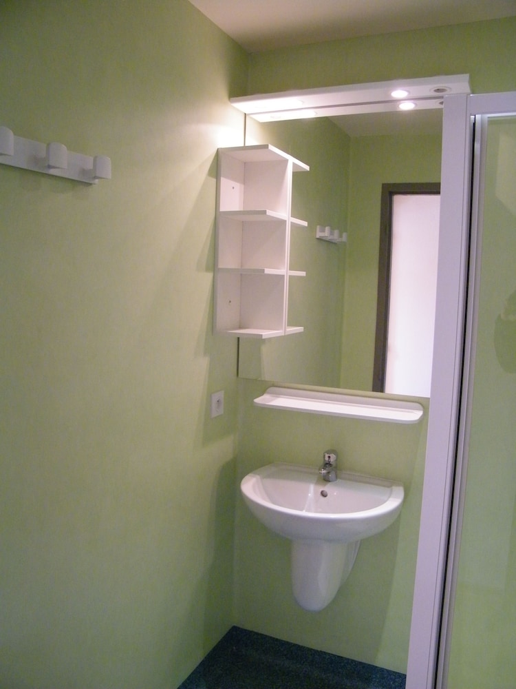 Premium House photo 2