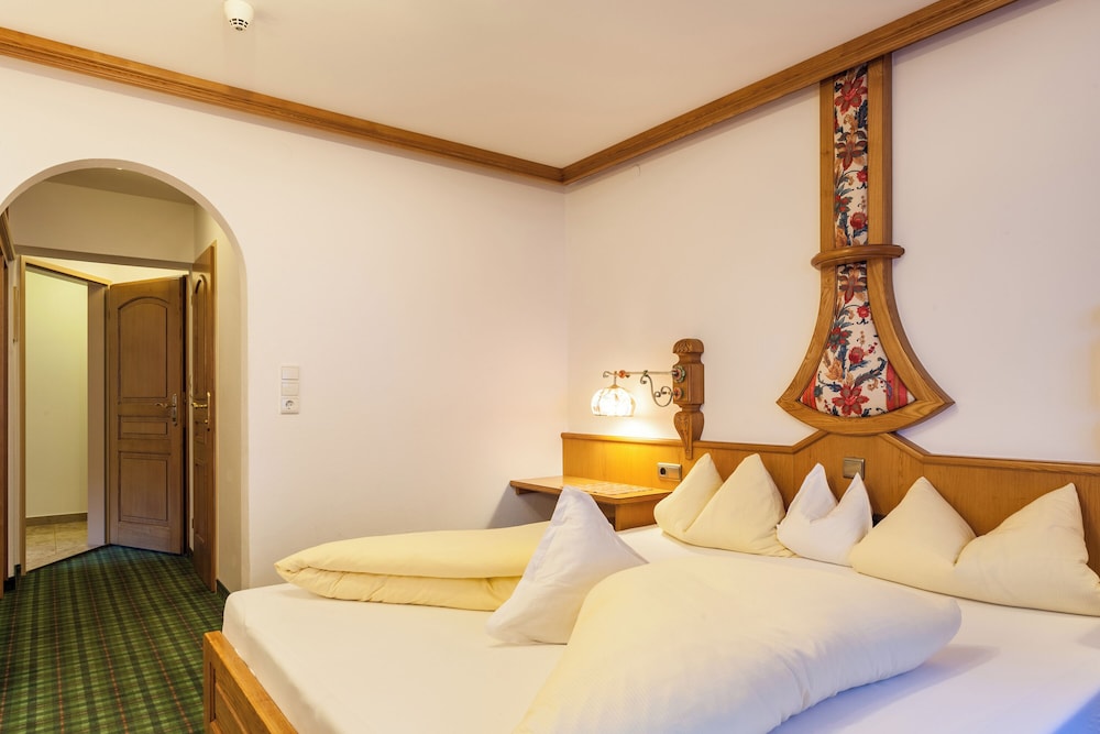 Double Room, Balcony, Mountain View (Typ A) photo 3
