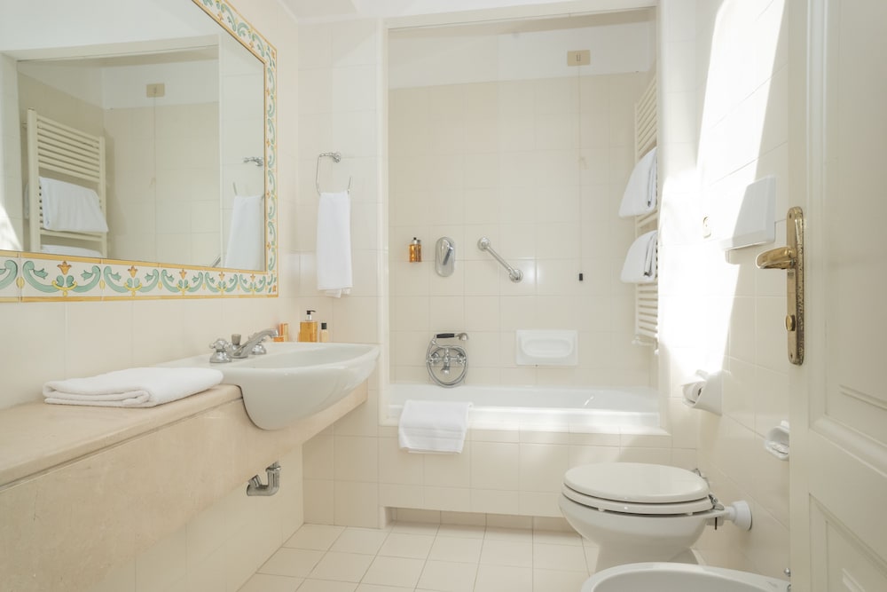 Elite Double Room - Photo 7