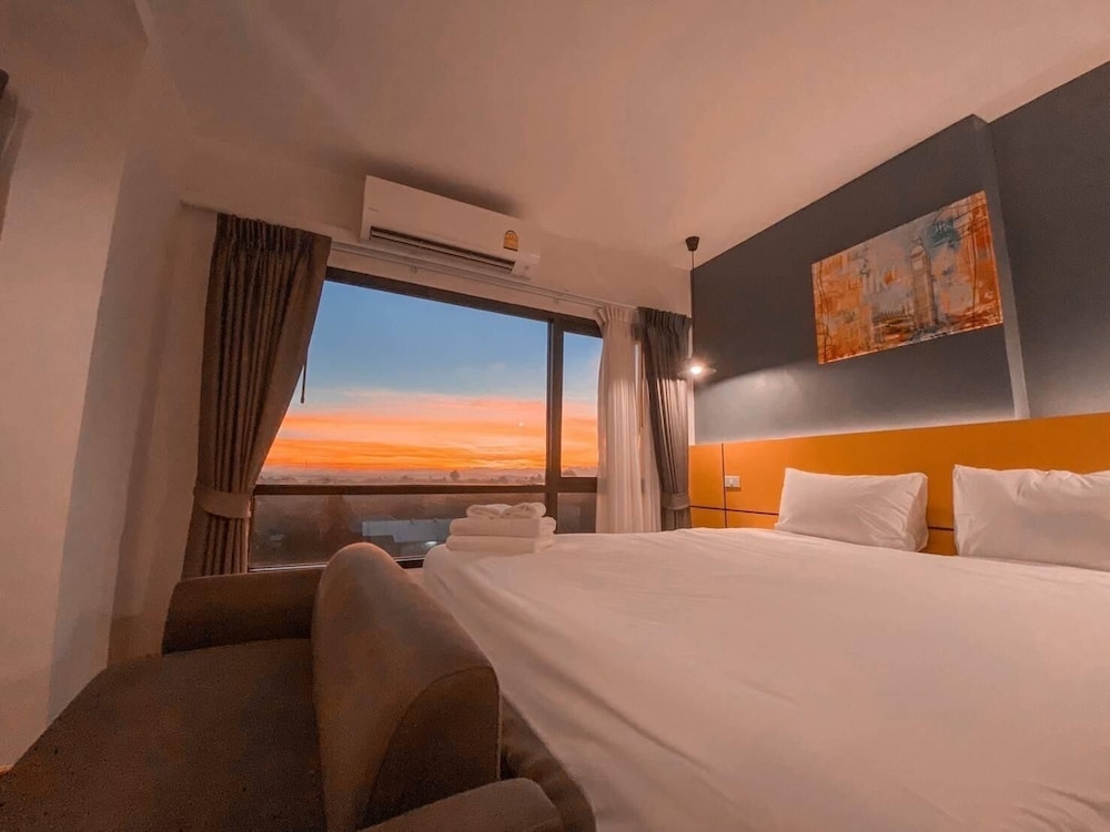 Deluxe King Bed Room