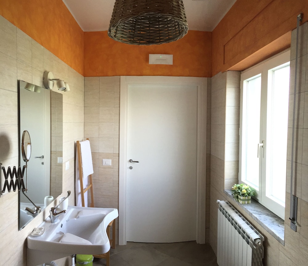 Classic Double Or Twin Room, Hill View photo 2