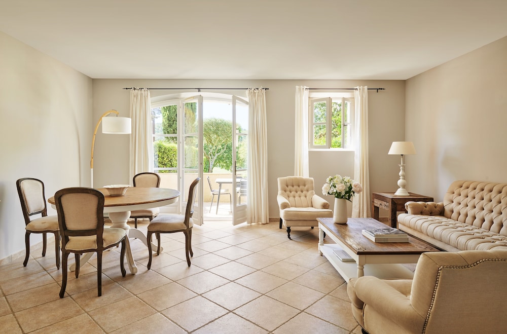 Superior House, 2 Bedrooms, Ensuite (M35)