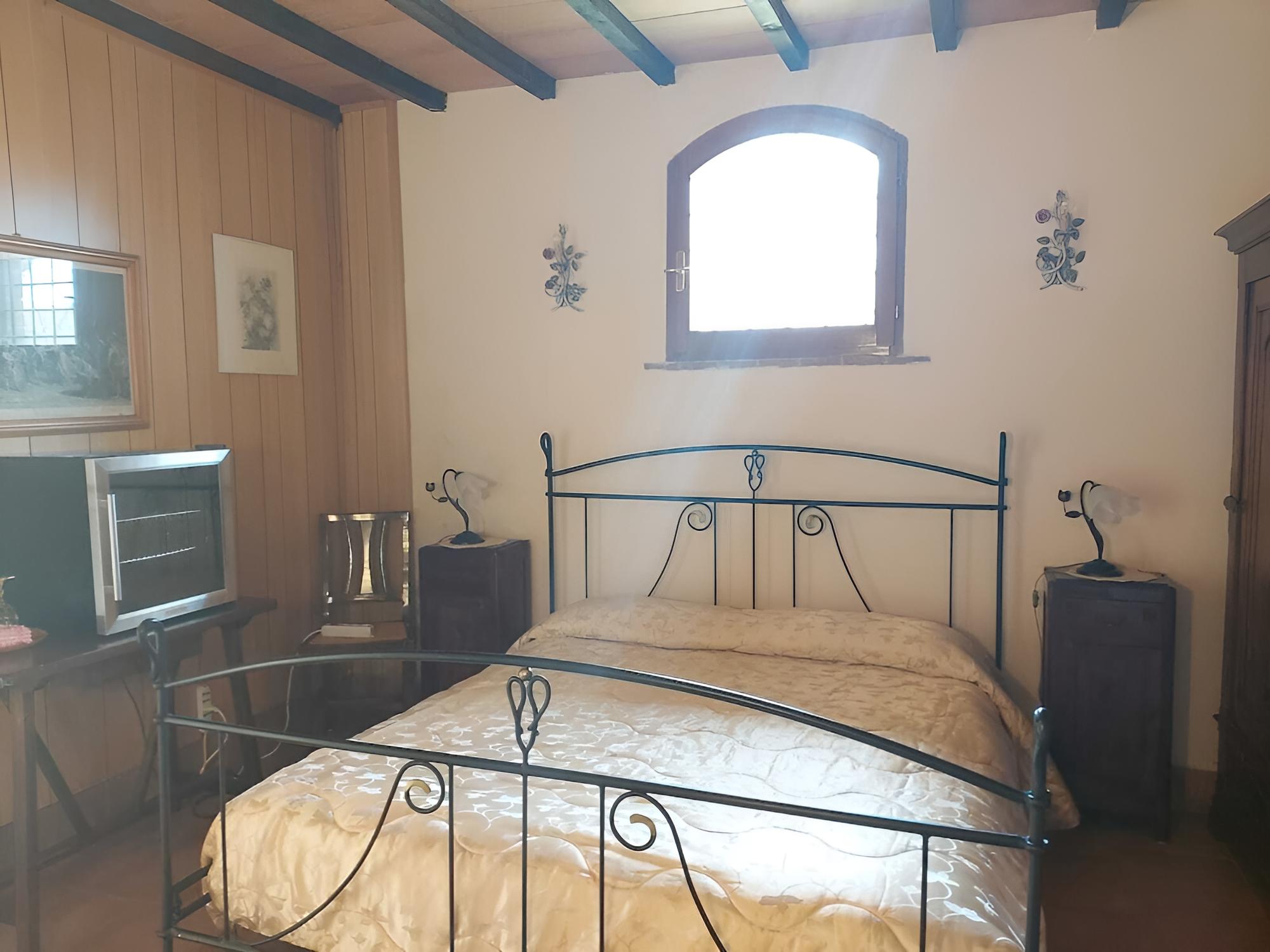 Basic Double Room photo 3
