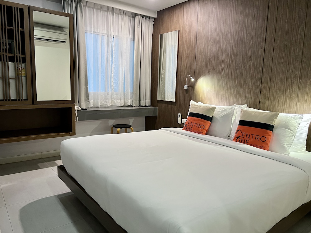 Standard Double Room, No Windows