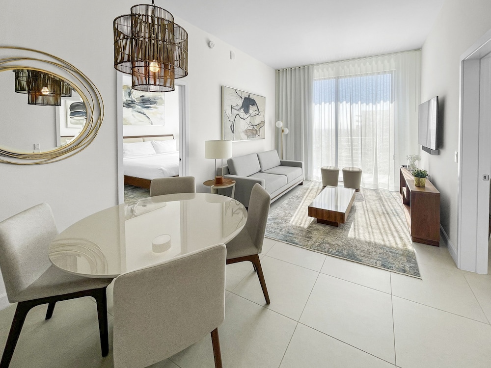 Suite, Multiple Beds, Golf View