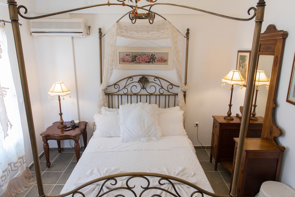 Honeymoon Suite, Sea View, photo 7