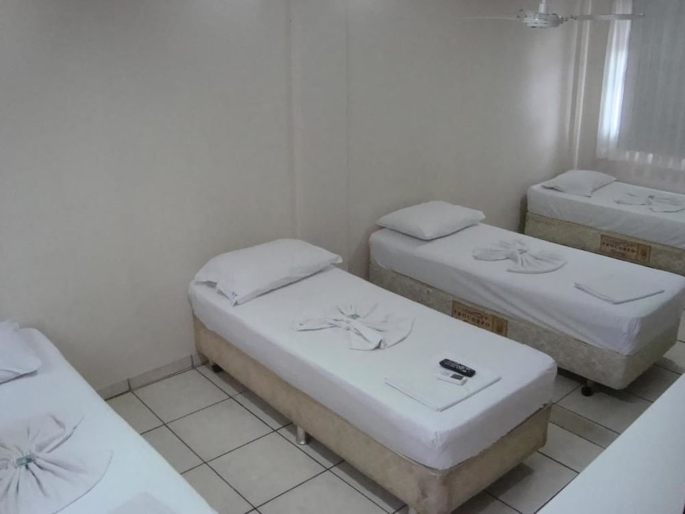 Quarto quádruplo econômico - com Ventilador