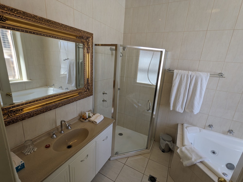 Executive Suite photo 2