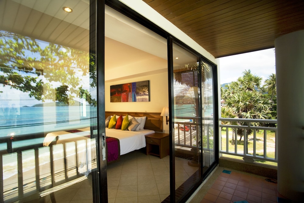 Deluxe Room, Sea View photo 3